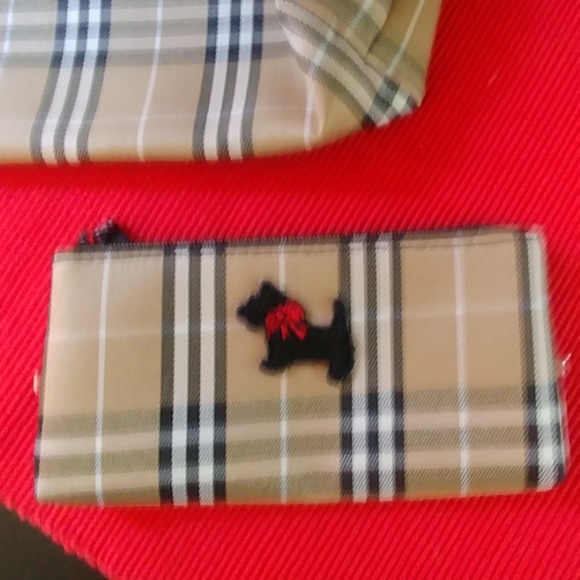 Super cute 2 piece set! - Picture 3 of 4